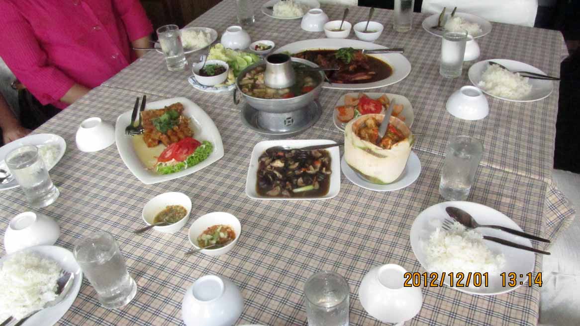 Lunch_Phufah 08.JPG 114.3K